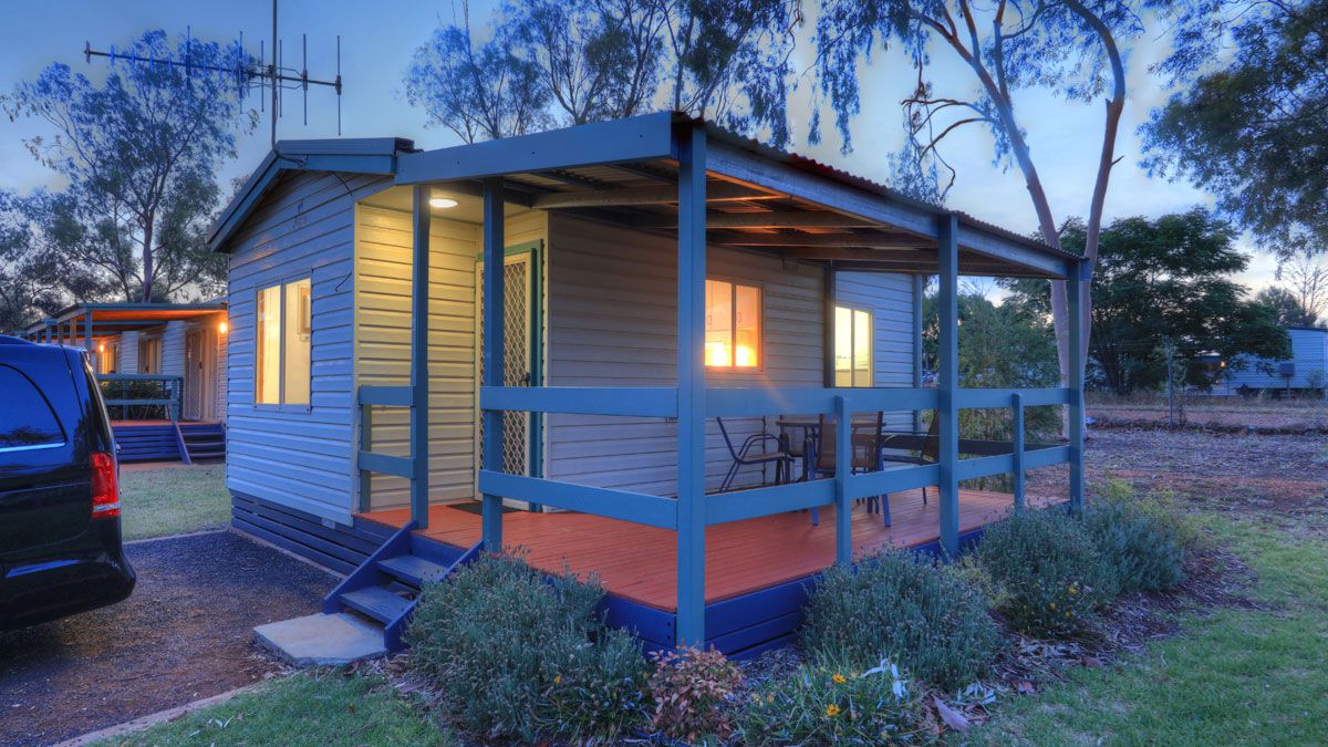 Cobar Caravan Park Two Bedroom Cabin